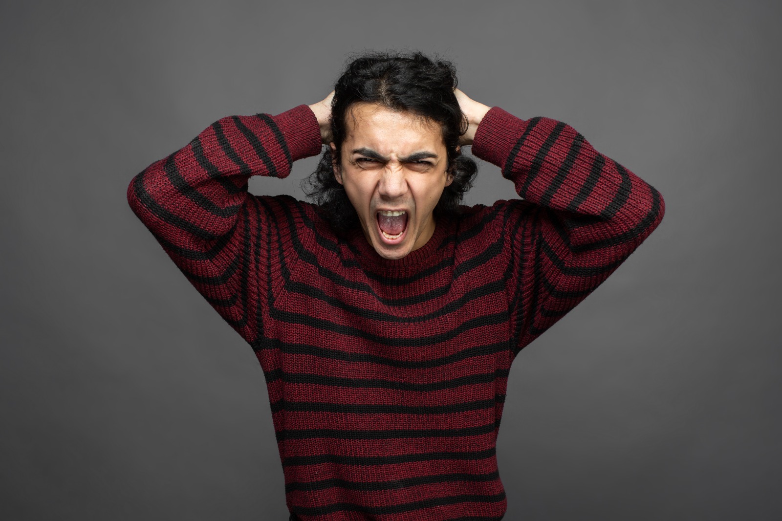 Explosão de raiva: a neurobiologia por trás das brigas banais