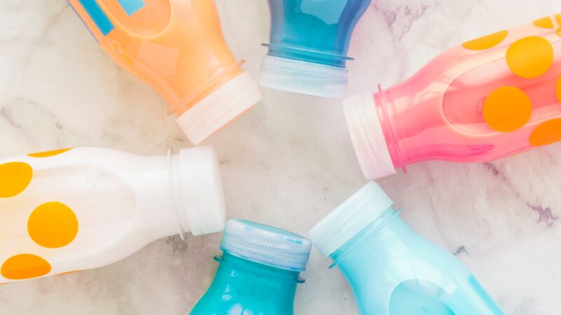 O perigo invisível nas garrafinhas de água reutilizáveis