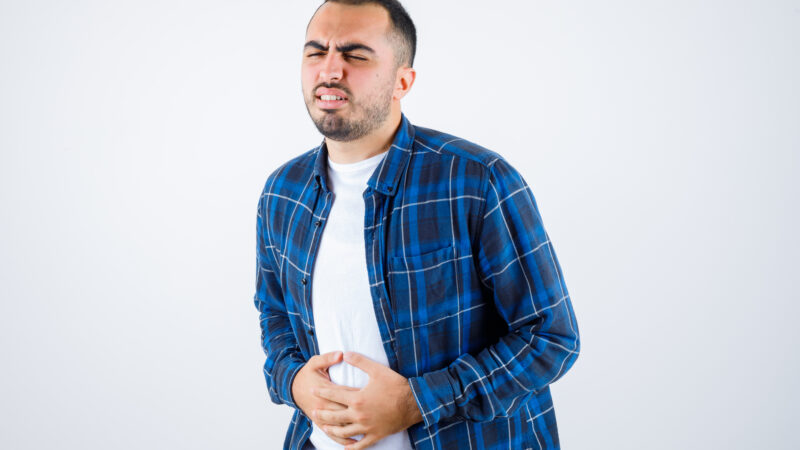 Refluxo gastroesofágico: epidemia silenciosa que já afeta 12% dos brasileiros