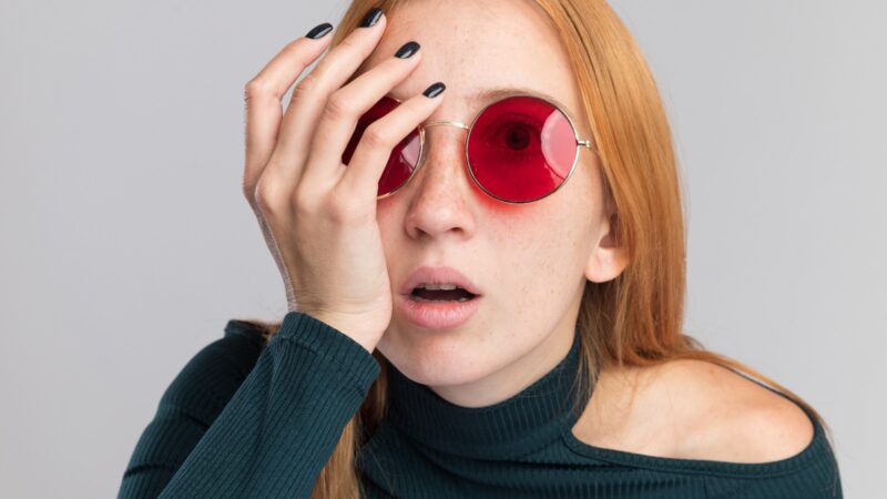 Olhos vermelhos e irritados? saiba tudo sobre a conjuntivite e como se proteger